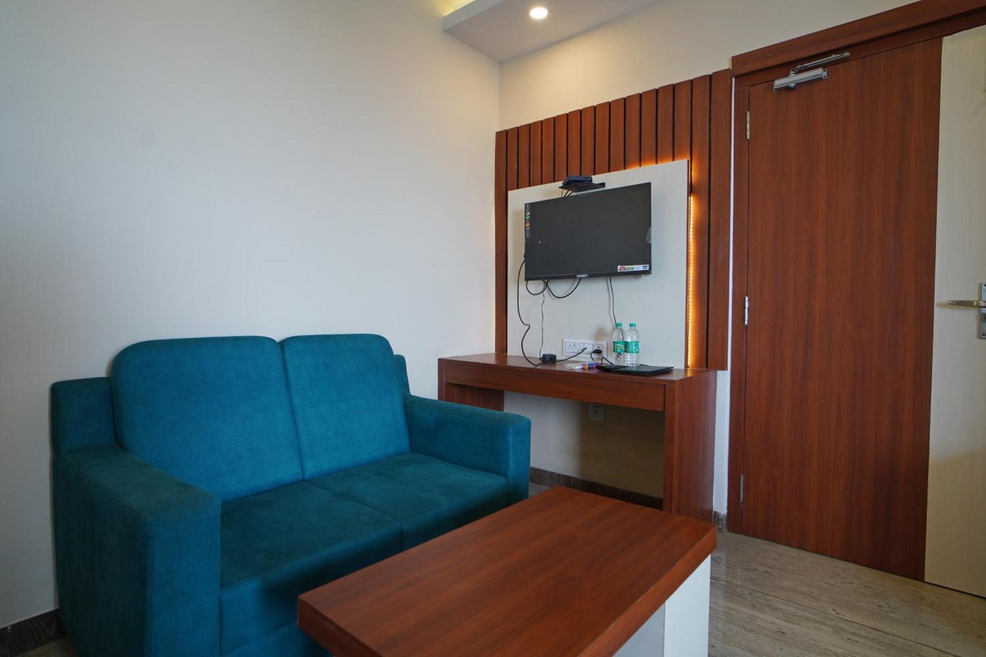 Royal Sea View !! Beach Front With Free Wifi !! Digha  Exterior photo