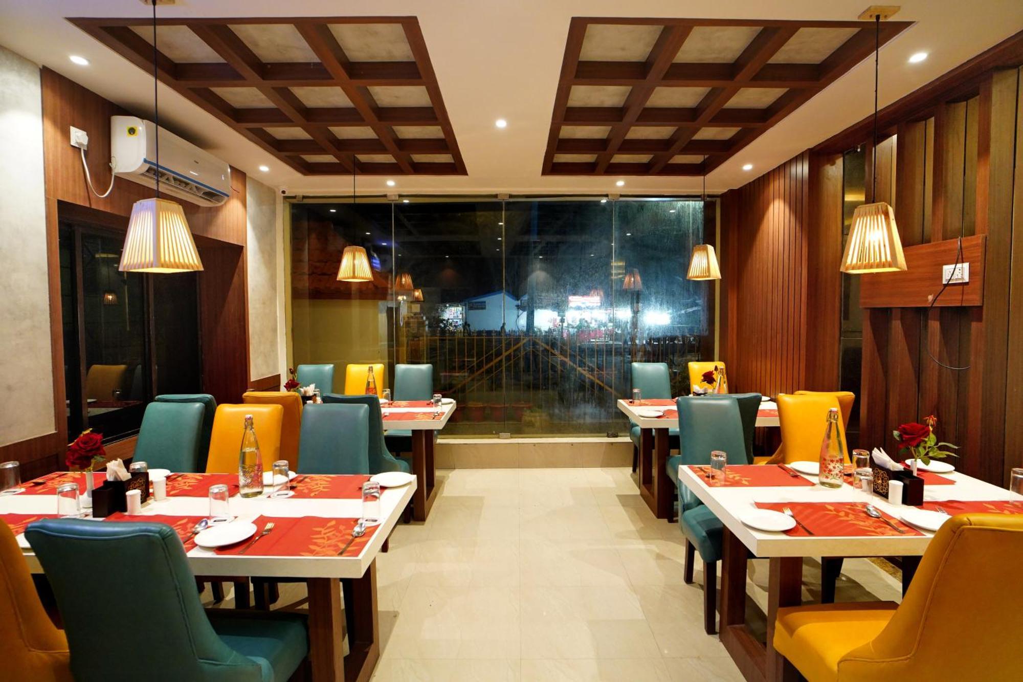 Royal Sea View !! Beach Front With Free Wifi !! Digha  Exterior photo